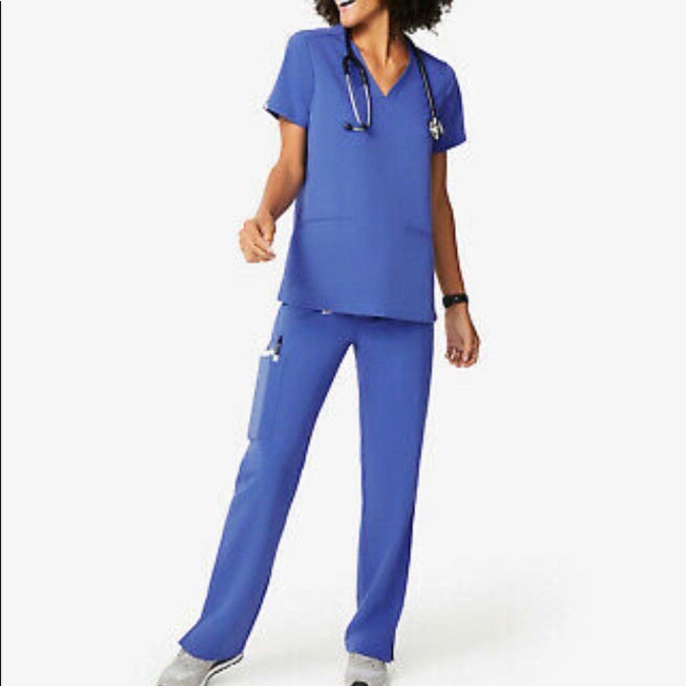 New Figs scrub set